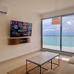 By Calamari Homes - Altamar 27B1 Near Walled City