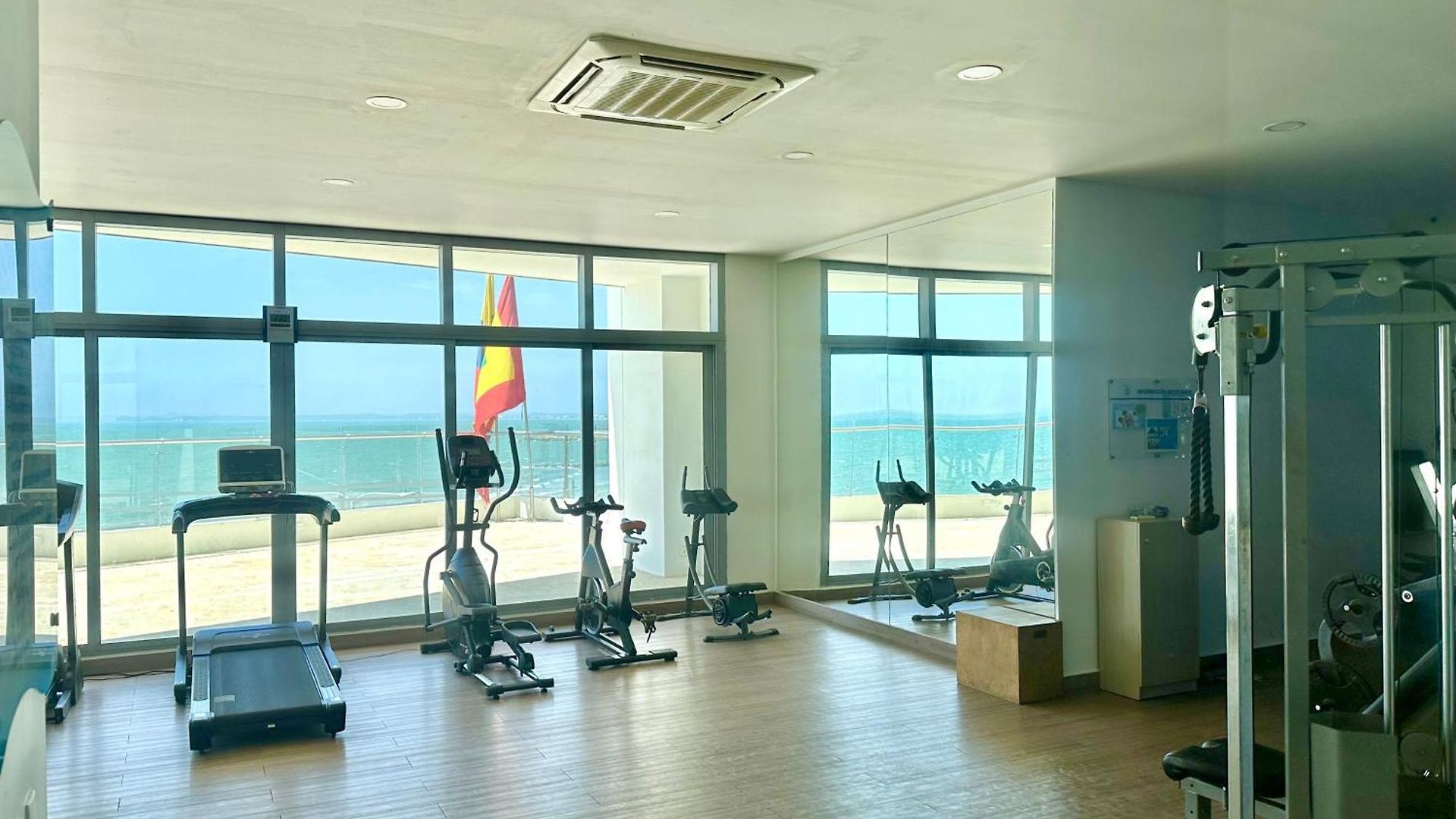 Apartamento By Calamari Homes - Altamar 27b1 Near Walled