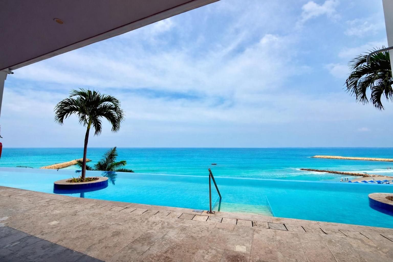 By Calamari Homes - Altamar 27b1 Near Walled