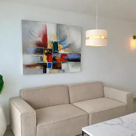 By Calamari Homes - Altamar 27b1 Near Walled Apartment *