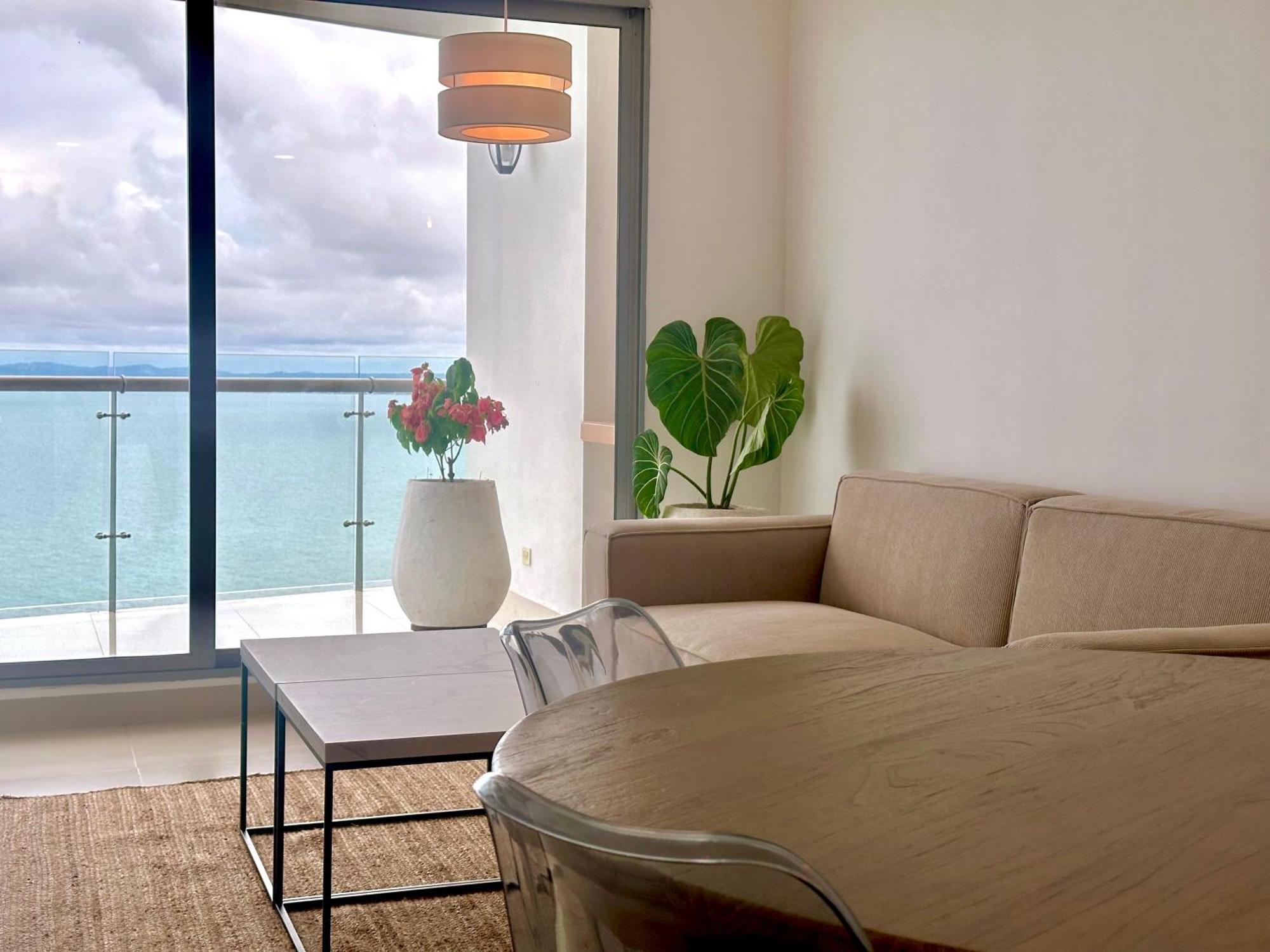 By Calamari Homes - Altamar 27b1 Near Walled Apartamento *