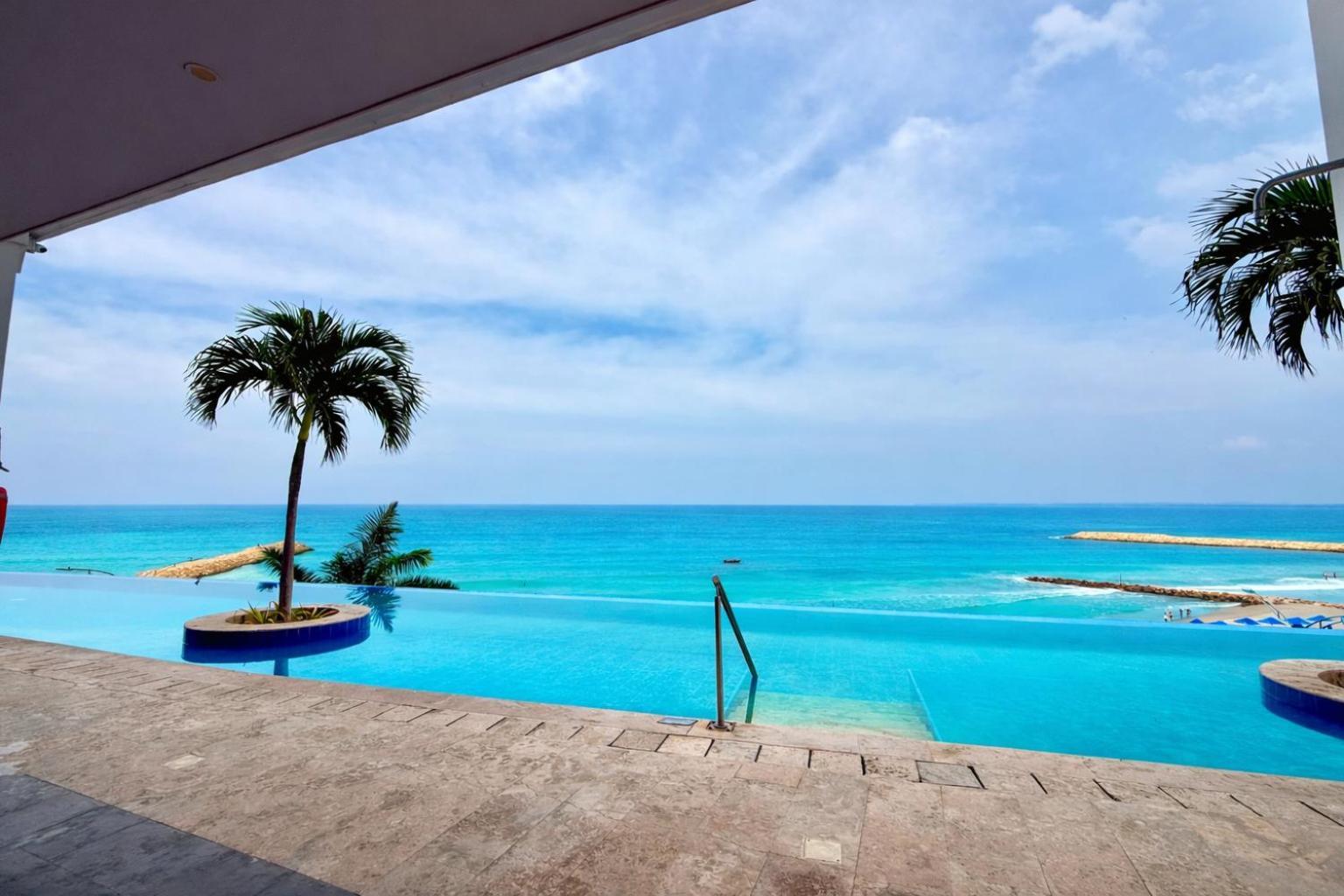 By Calamari Homes - Altamar 27b1 Near Walled